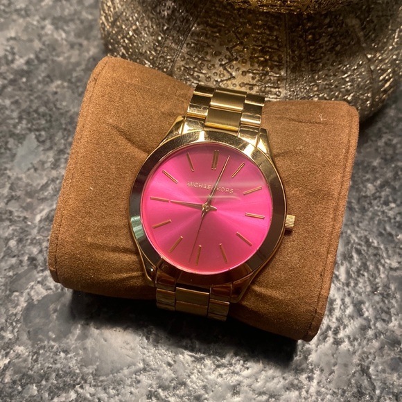 Michael Kors Runway Pink Dial Ladies Watch - Picture 1 of 9